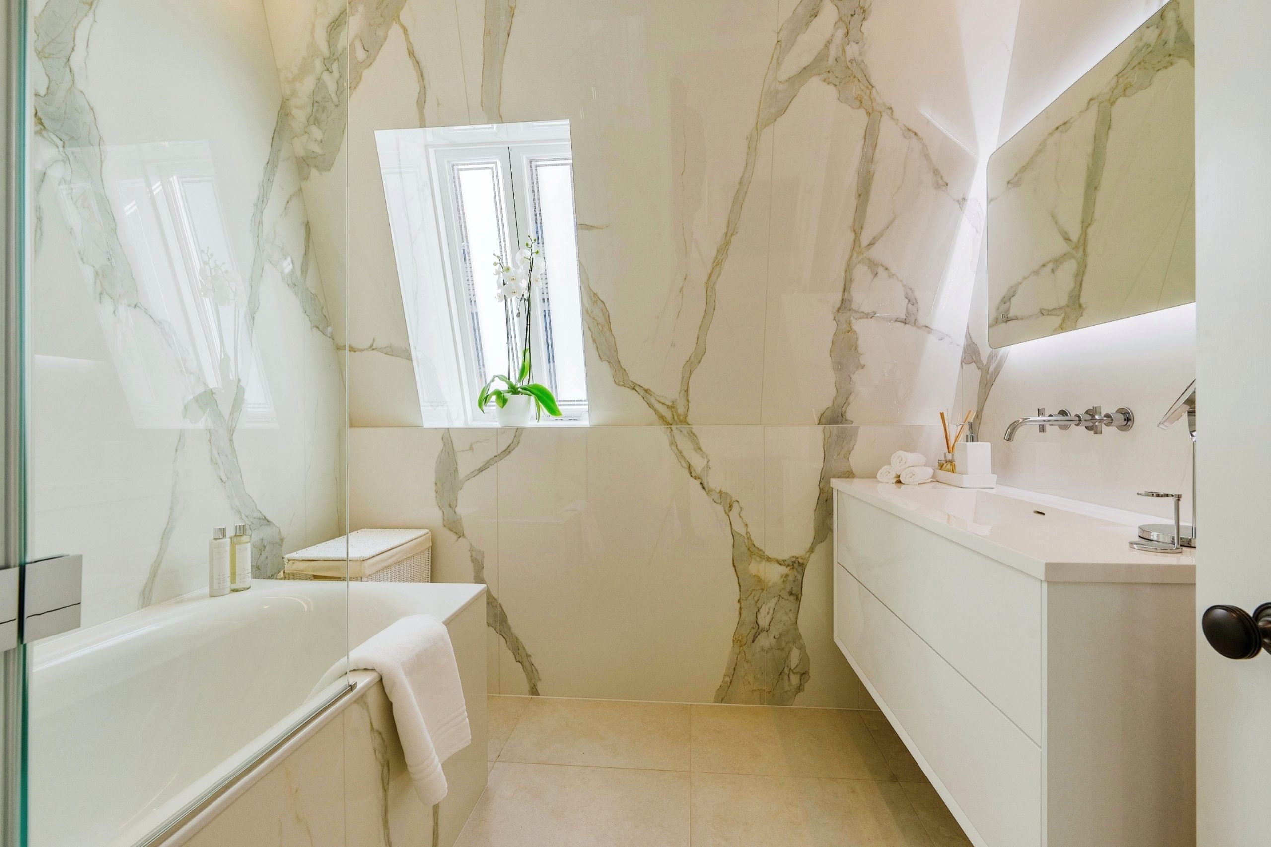 Bathroom refurbishment Bayswater London W2